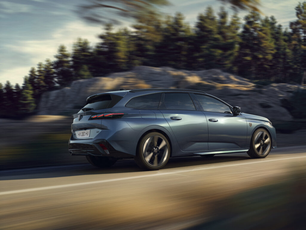 Yeni Peugeot 308 tanıtıldı. İşte özellikleri!