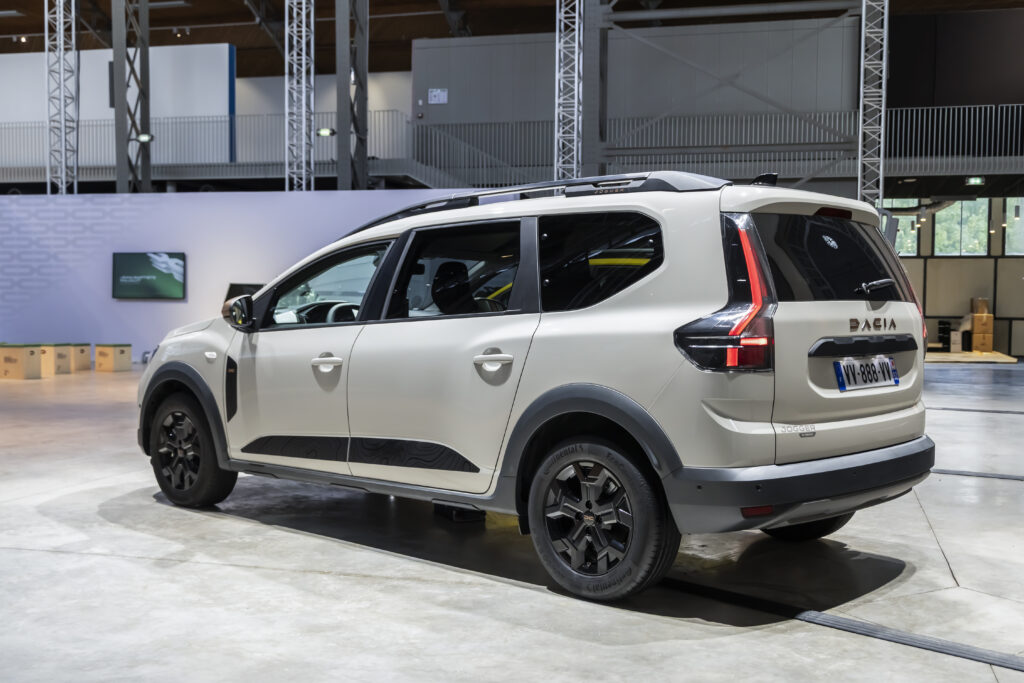 Yeni Dacia Sandero, Stepway, Jogger ve Logan güncellendi