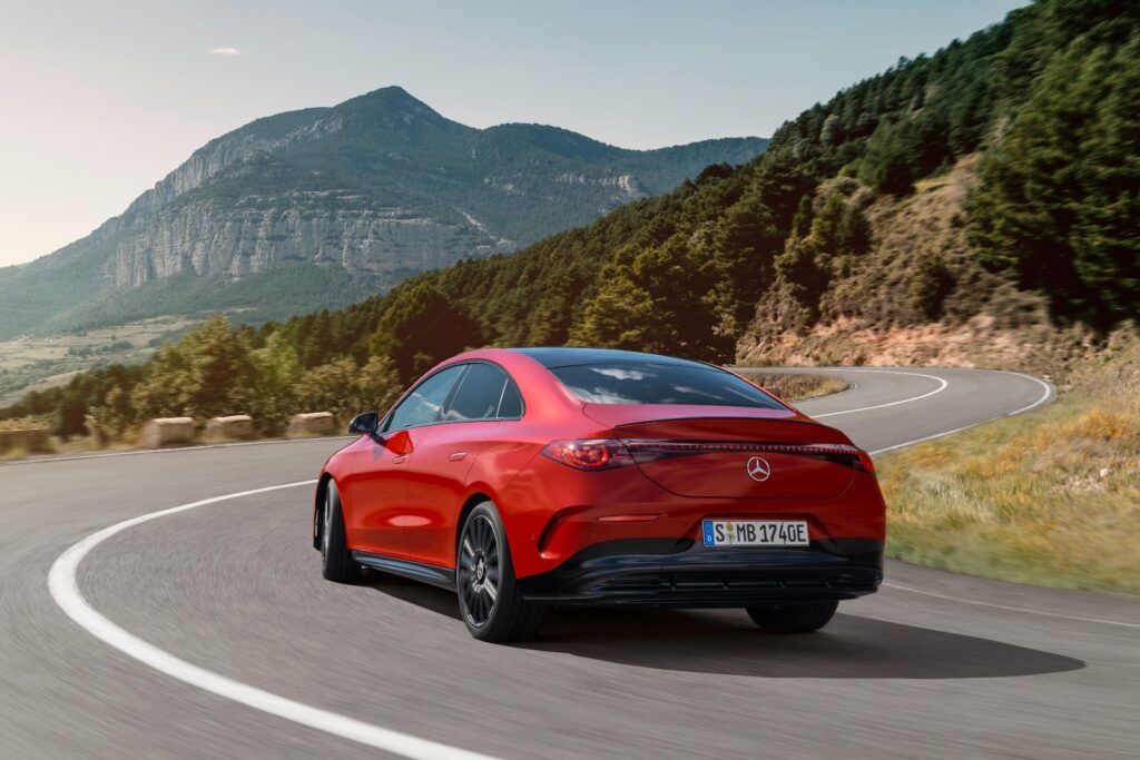 Yeni elektrikli Mercedes CLA Türkiye’de satışa sunuldu