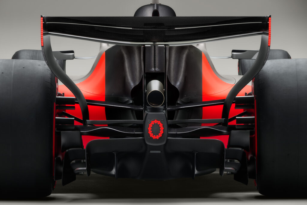 Audi F1 otomobilini tanıttı