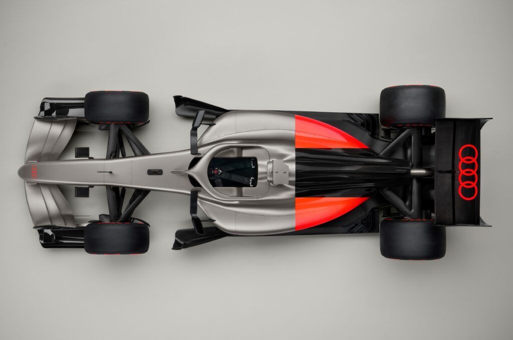 Audi F1 otomobilini tanıttı