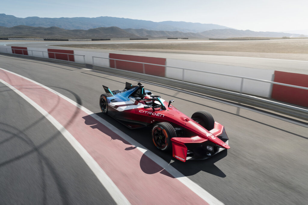Citroen Formula E’de Yarışacak Yeni Elektrikli Yarış Otomobilini Tanıttı