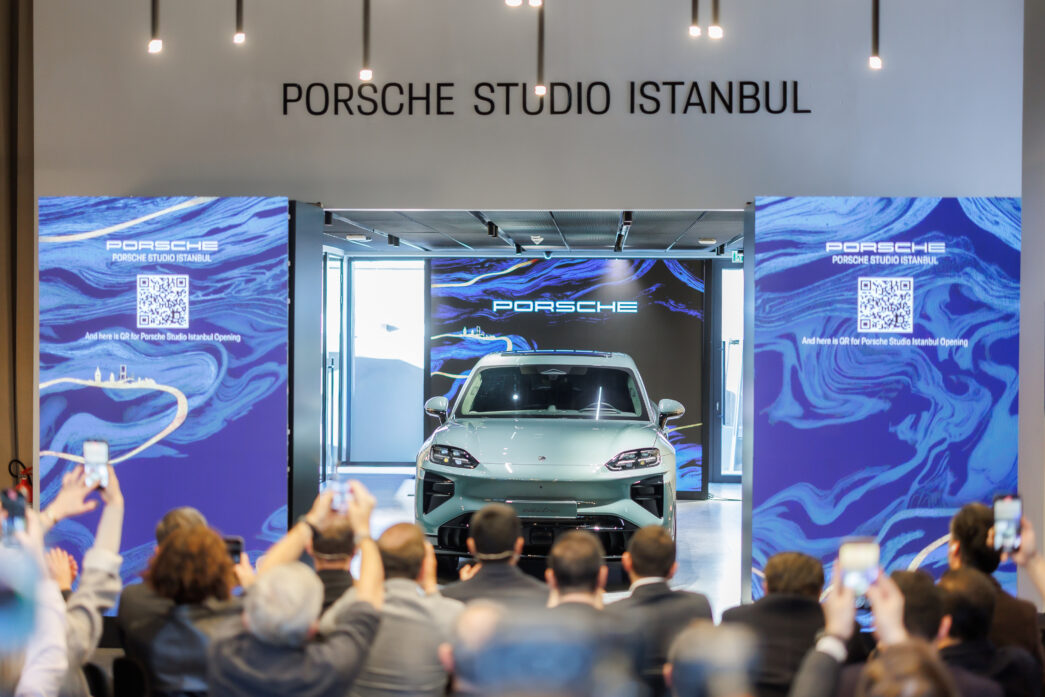 Porsche Studio İstanbul Etiler’de Kapılarını Açtı