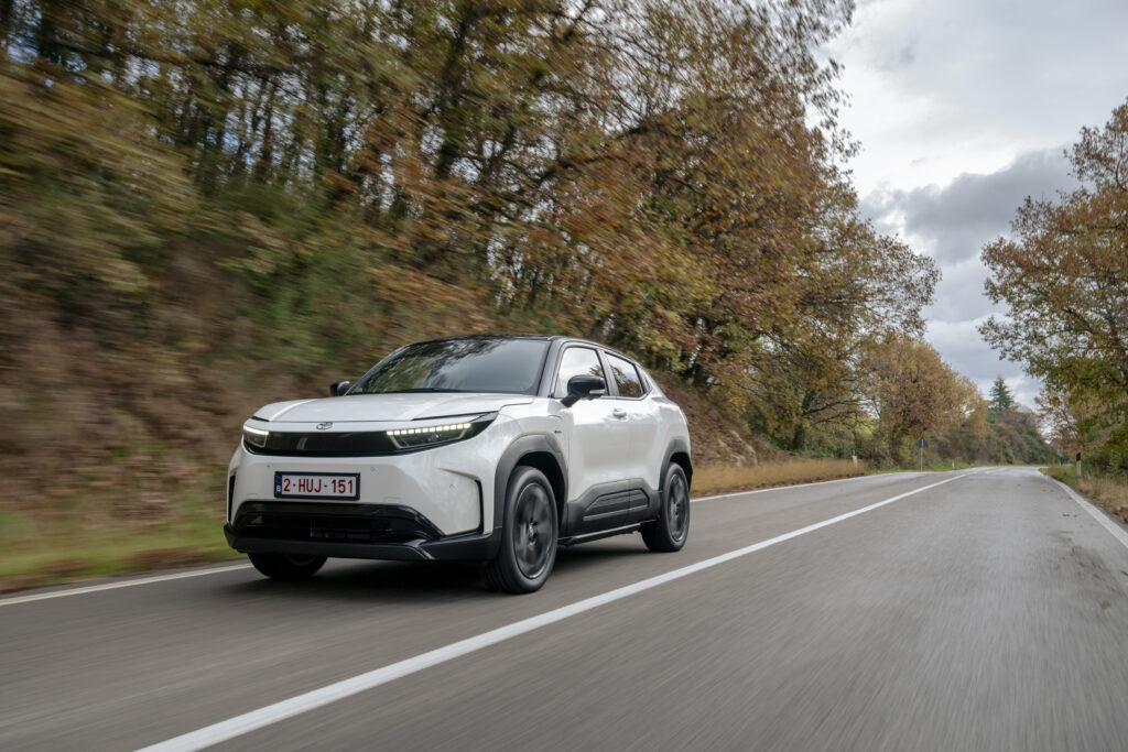 Toyota Urban Cruiser Geri Döndü: İşte Yeni Tam Elektrikli B-SUV’un Özellikleri ve Menzili
