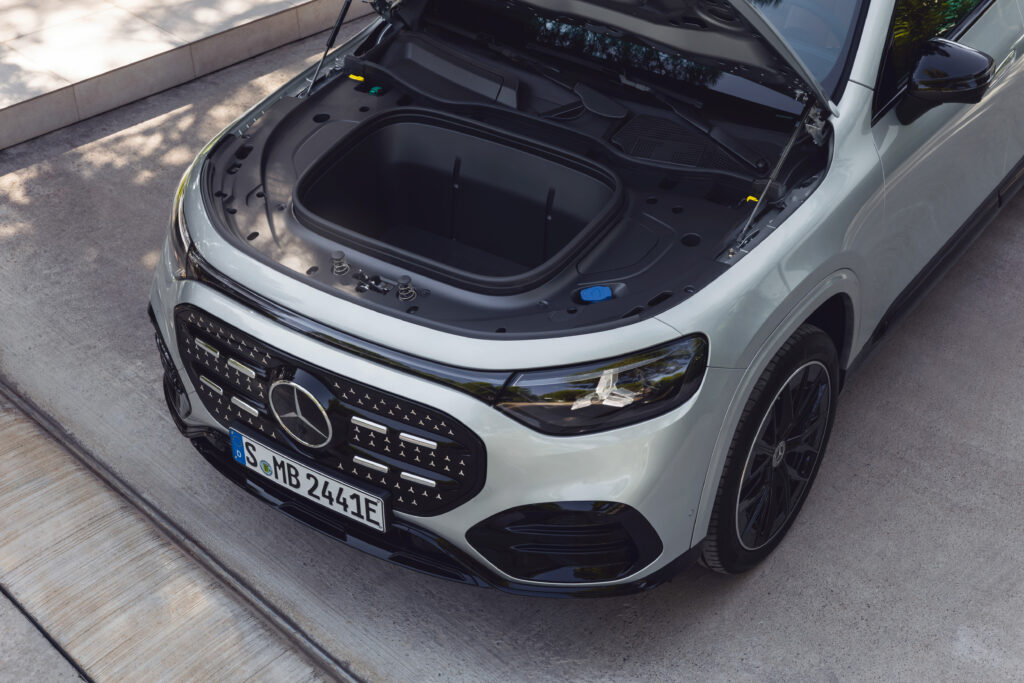 Yeni Elektrikli Mercedes-Benz GLB Tanıtıldı