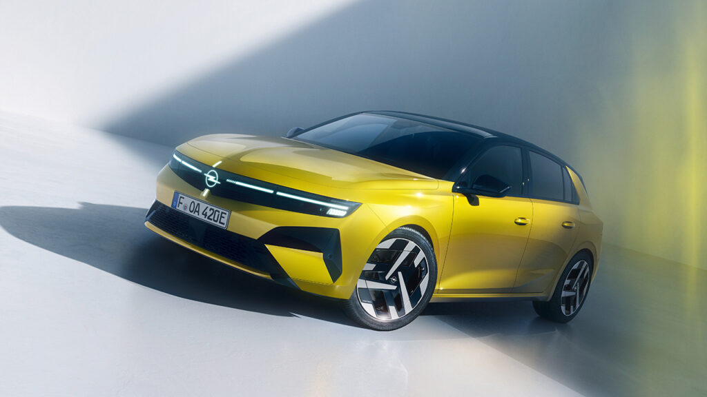 Yeni Opel Astra tanıtıldı