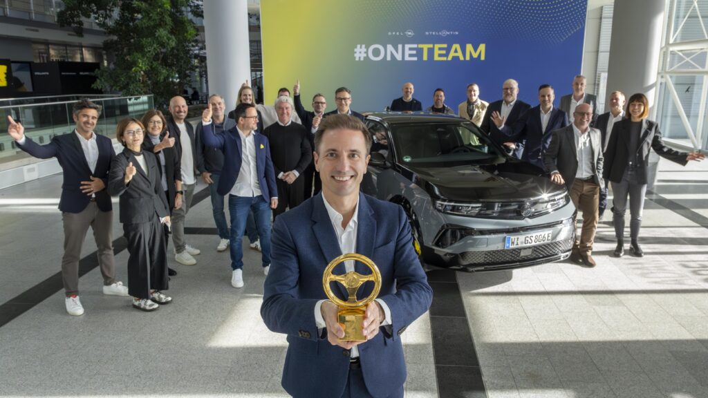 Yeni Opel Mokka GSE: 2025 Altın Direksiyon Ödülü’nün Sahibi