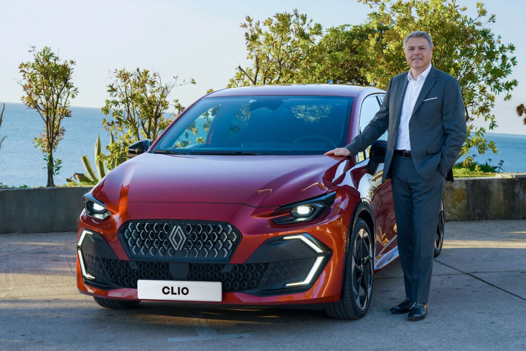 Oyak Renault’dan 2025’te Dev Üretim ve İhracat Atağı: İşte Rakamlar ve Yeni Modeller