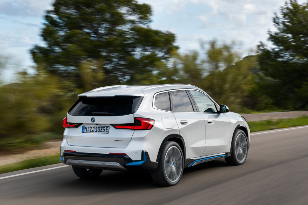 BMW 2026 model araçlarında bir dizi güncelleme yaptı
