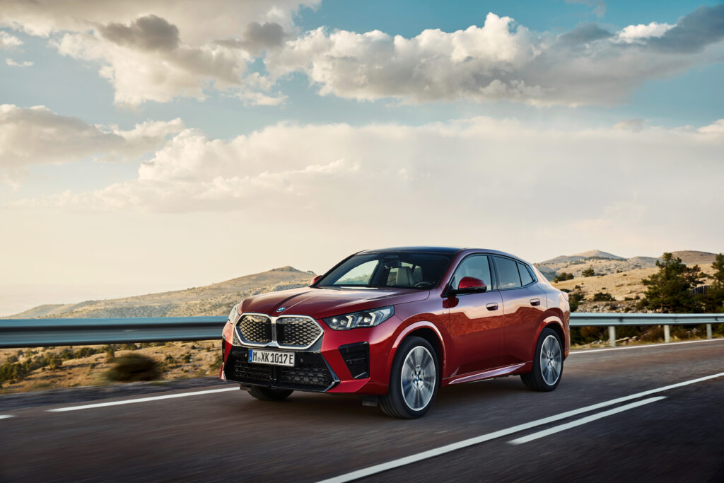 BMW 2026 model araçlarında bir dizi güncelleme yaptı
