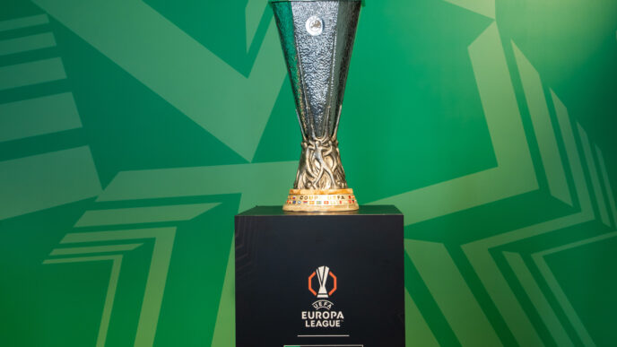 UEFA Avrupa Ligi Kupası Final Öncesi İstanbul’da Sergilendi
