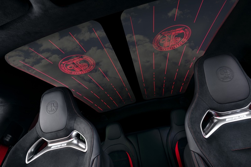 Yeni Mercedes-AMG GT 4 Kapı Coupé’nin Kokpiti Tanıtıldı