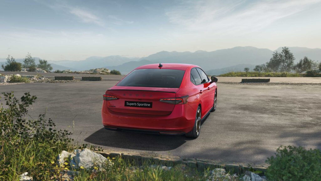 Skoda Superb Sportline MHEV Türkiye’de Satışa Sunuldu