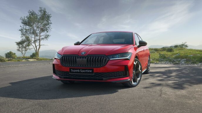 Skoda Superb Sportline MHEV Türkiye’de Satışa Sunuldu
