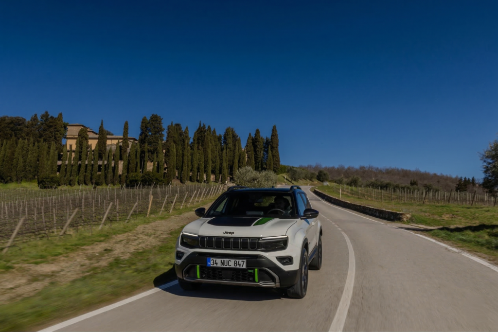 Jeep Avenger 4xe İncelemesi