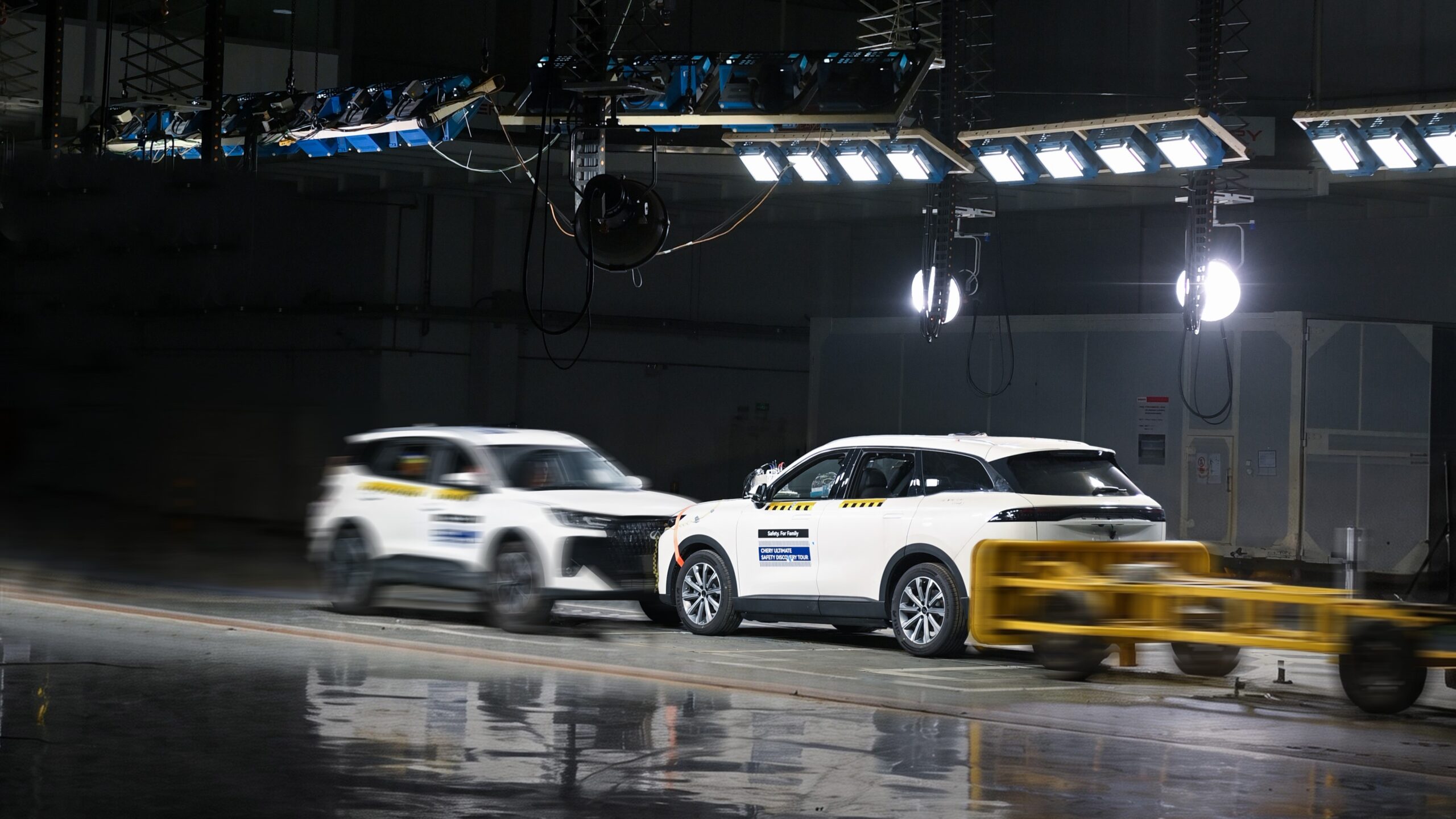 Chery’den Gerçek Dünya Güvenlik Testi: Üç Araçlı Çarpışma Senaryosu
