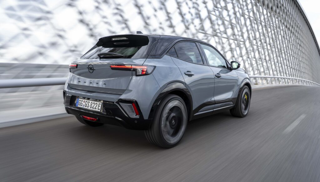 Opel Mokka GSE Türkiye’de: 281 HP’lik Elektrikli Performans SUV