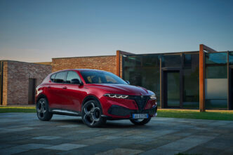 Yeni Alfa Romeo Tonale Türkiye’de: Hibrit Güç ve İtalyan Tasarımı