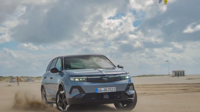 Opel Grandland Elektrik AWD Türkiye’de: 325 HP Güç ve Akıllı 4x4
