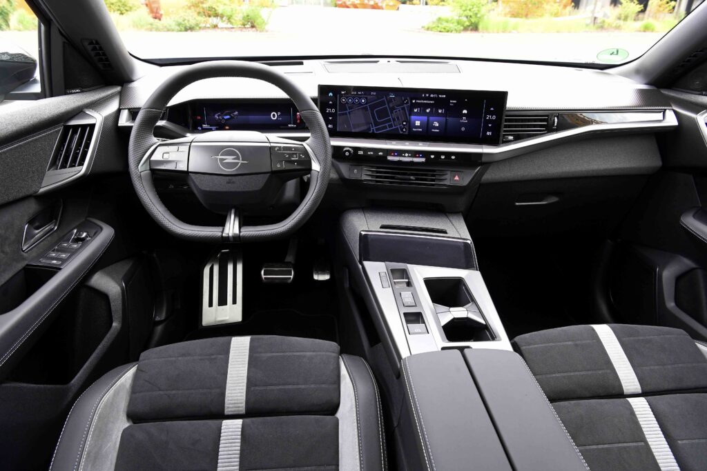 Opel Grandland Elektrik AWD Türkiye’de: 325 HP Güç ve Akıllı 4×4