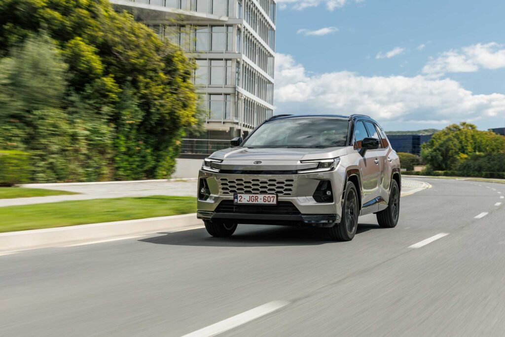 Yeni Toyota RAV4 Tanıtıldı: Altıncı Nesil SUV 2026’da Türkiye’de