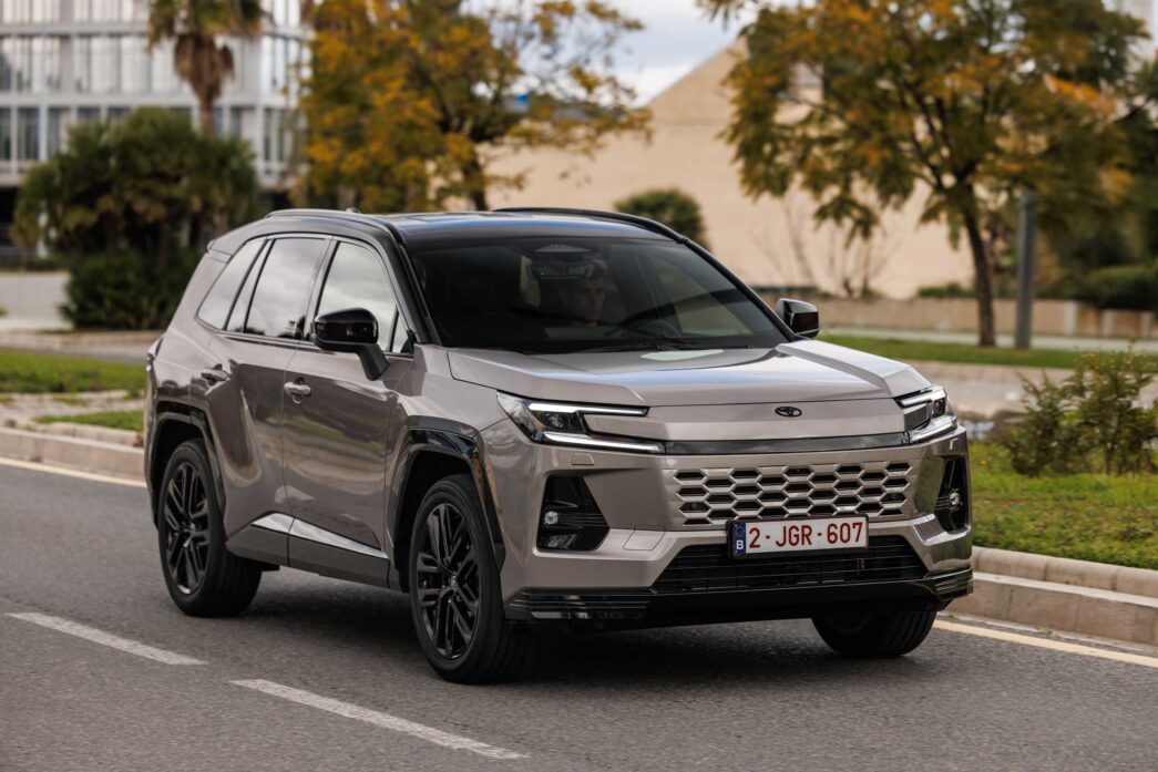 Yeni Toyota RAV4 Tanıtıldı: Altıncı Nesil SUV 2026’da Türkiye’de
