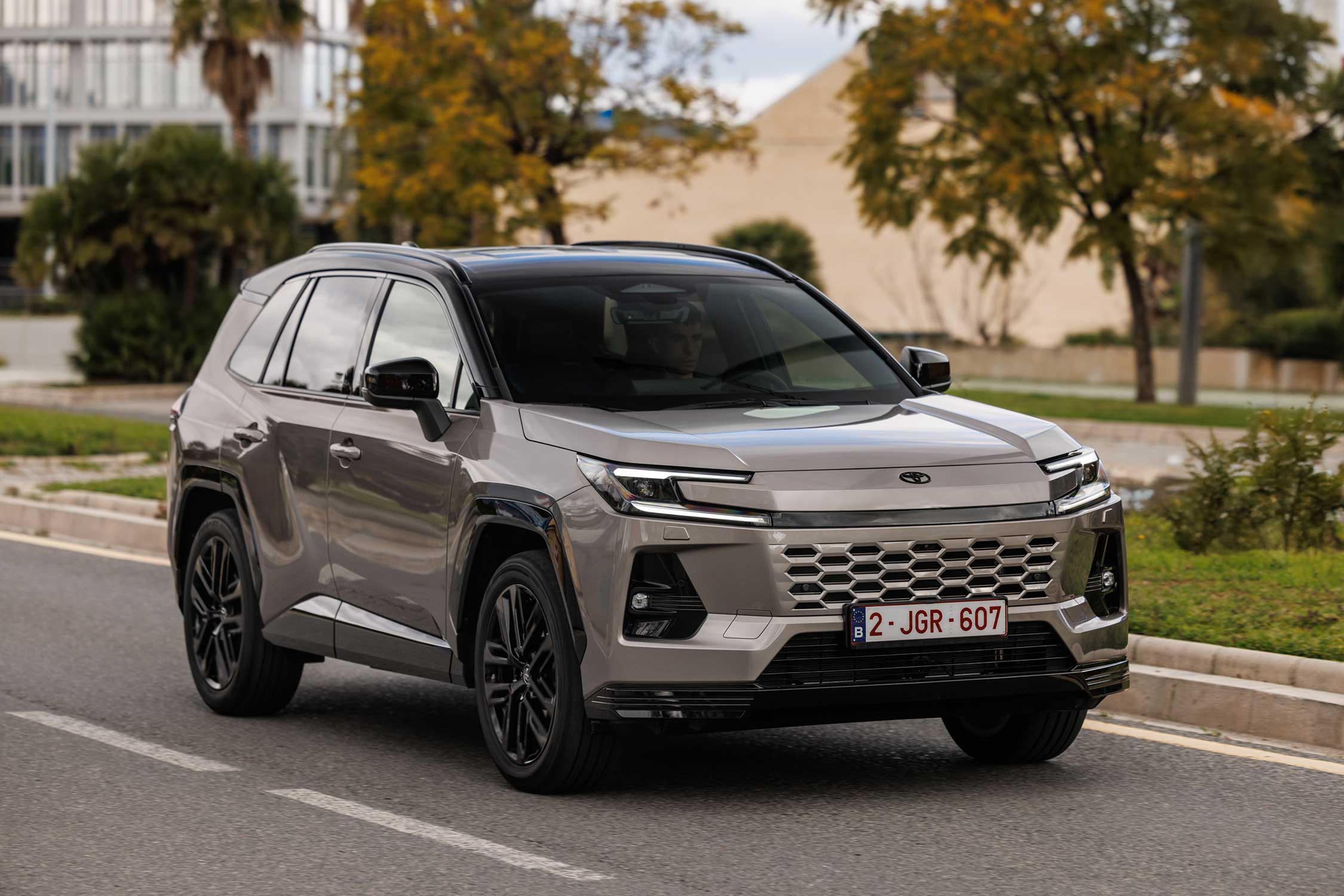 Yeni Toyota RAV4 Tanıtıldı: Altıncı Nesil SUV 2026’da Türkiye’de