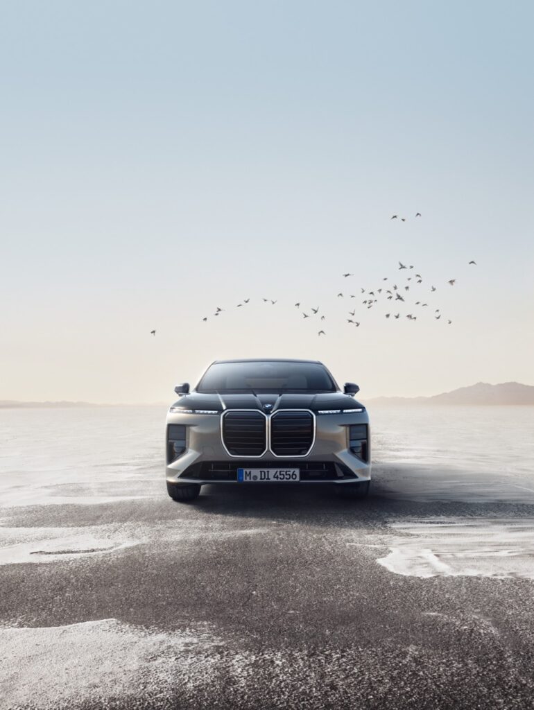 Yeni BMW 7 Serisi Tanıtıldı: 720 KM Elektrikli Menzil ve Neue Klasse Teknolojisi