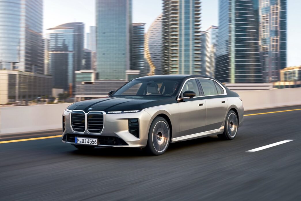 Yeni BMW 7 Serisi Tanıtıldı: 720 KM Elektrikli Menzil ve Neue Klasse Teknolojisi