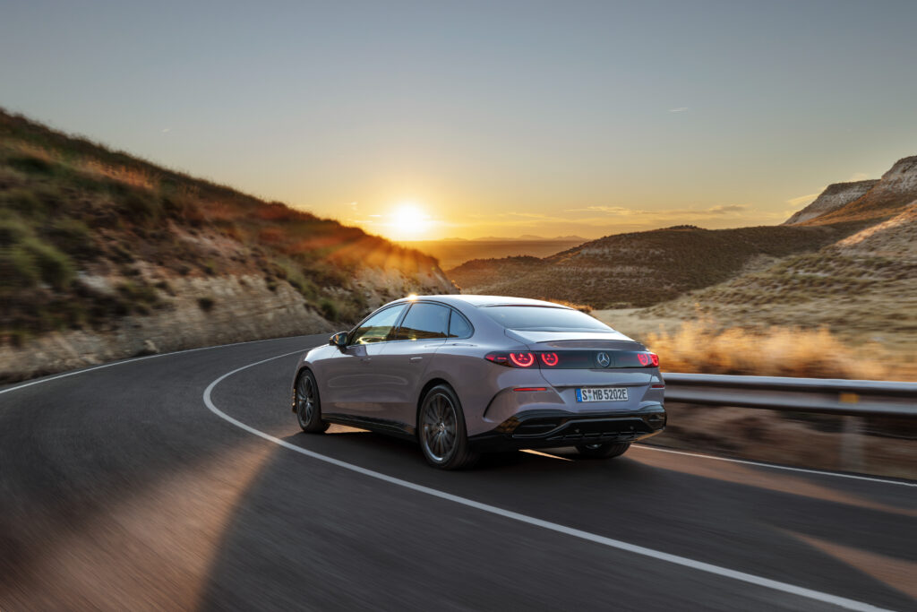 Mercedes-Benz Yeni Elektrikli C-Serisi’ni Tanıttı: 762 KM Menzil