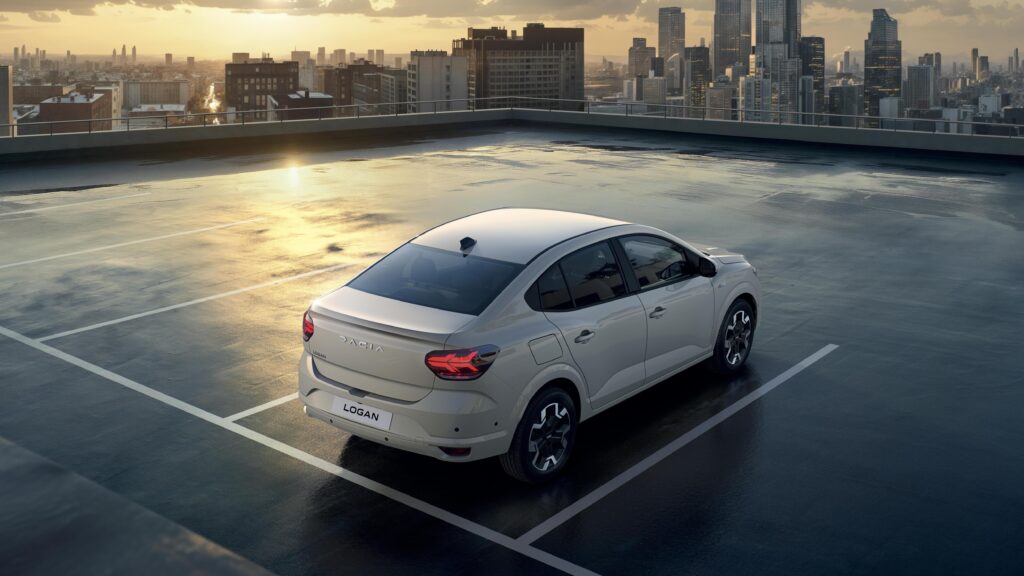 Yeni Dacia Logan Türkiye’ye Döndü: 1.500 Km Menzil ve Eco-G 120 Motor