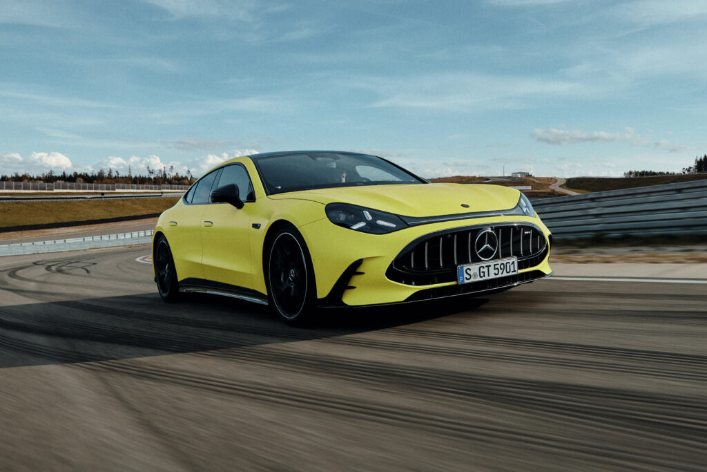 Yeni Mercedes-AMG GT 4-Kapı Coupé Tanıtıldı: 1.169 HP Güç ve 600 kW Şarj Teknolojisi