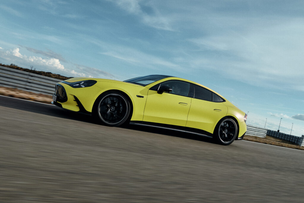 Yeni Mercedes-AMG GT 4-Kapı Coupé Tanıtıldı: 1.169 HP Güç ve 600 kW Şarj Teknolojisi