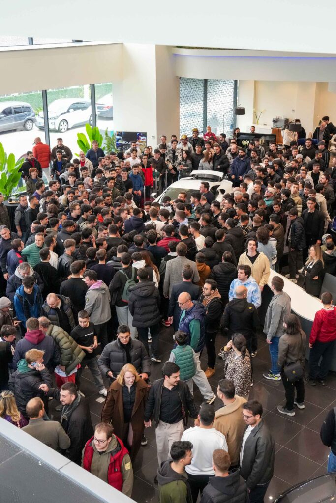 Lexus LFA Türkiye Turu Başladı