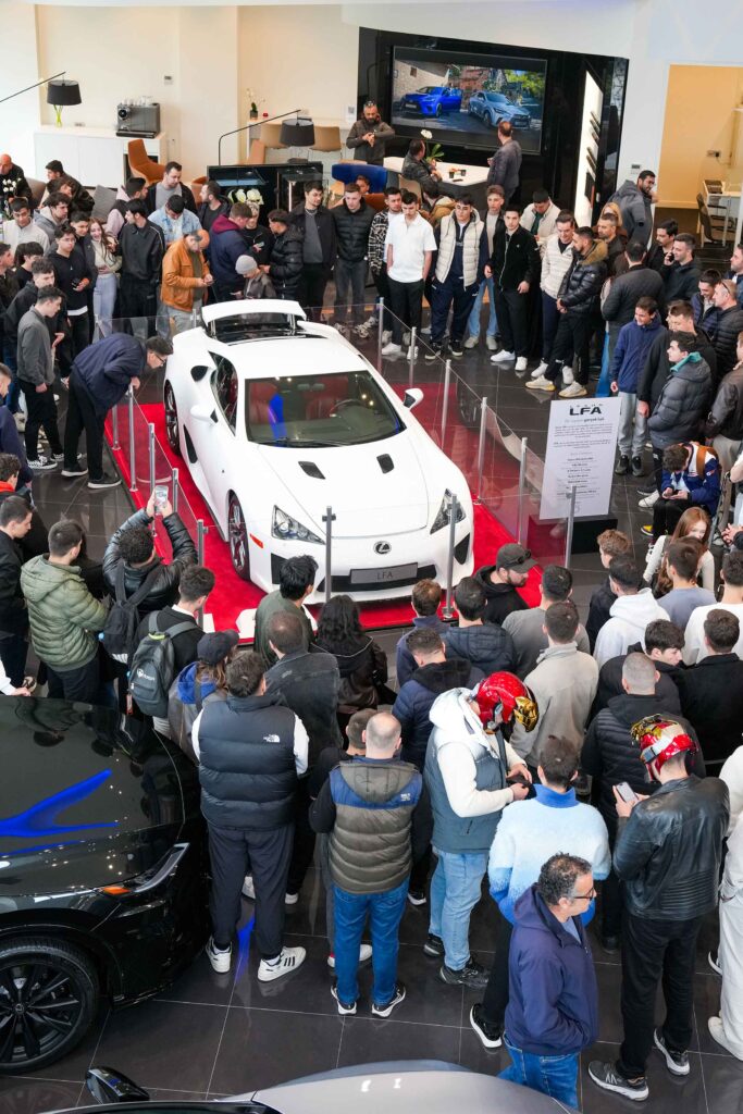 Lexus LFA Türkiye Turu Başladı