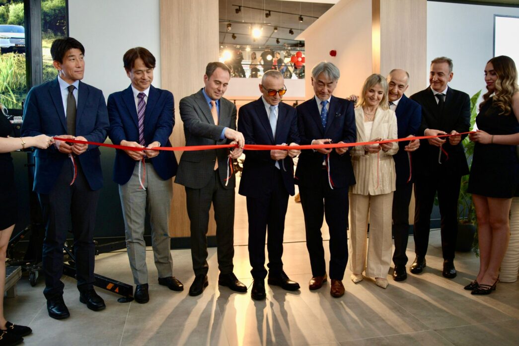 Honda’nın İzmir Gaziemir’deki yeni bayisi Honda Motosiklet Çamkıran açıldı