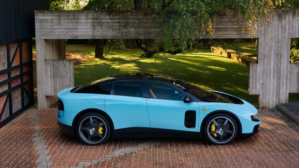 Ferrari Luce Tanıtıldı: 1050 HP Güç ve Elektrikli Ferrari Dönemi Başlıyor