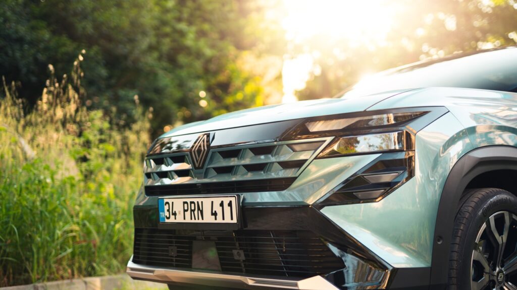 Yeni Renault Boreal Türkiye’de Satışa Sunuldu: Fiyatı ve Özellikleri