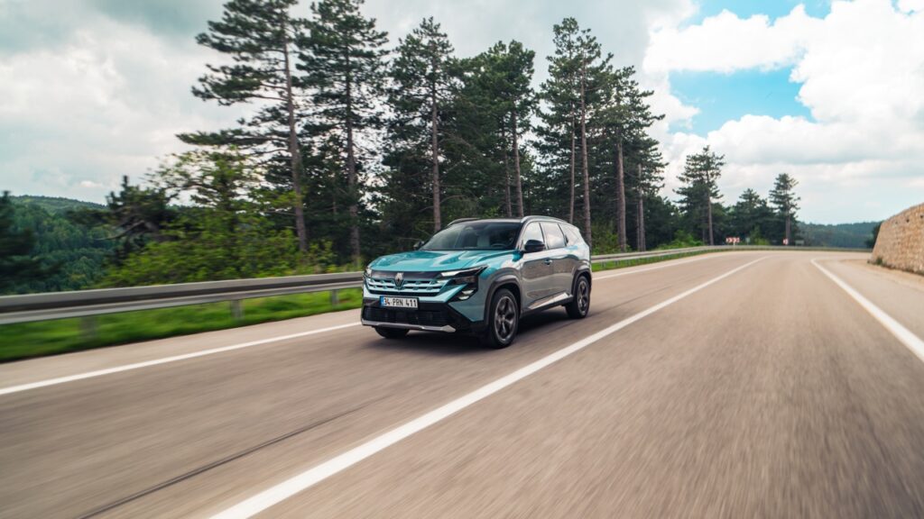 Yeni Renault Boreal Türkiye’de Satışa Sunuldu: Fiyatı ve Özellikleri