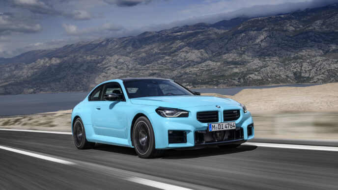 Yeni BMW M2 xDrive tanıtıldı