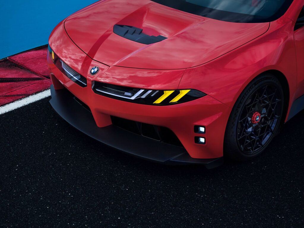 Elektrikli Geleceğin Şifresi: BMW M Concept Neue Klasse Tanıtıldı