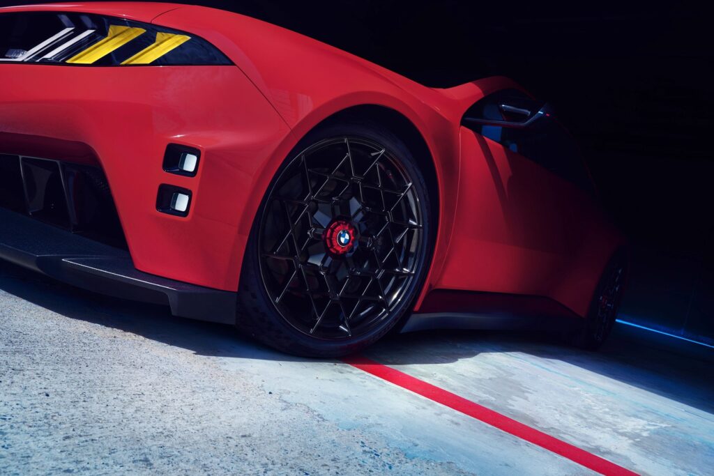 Elektrikli Geleceğin Şifresi: BMW M Concept Neue Klasse Tanıtıldı