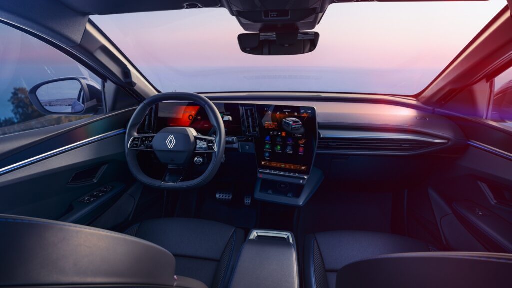 Yeni Renault Megane E-Tech Electric Makyajlandı: İşte 2026 Özellikleri ve Menzili!