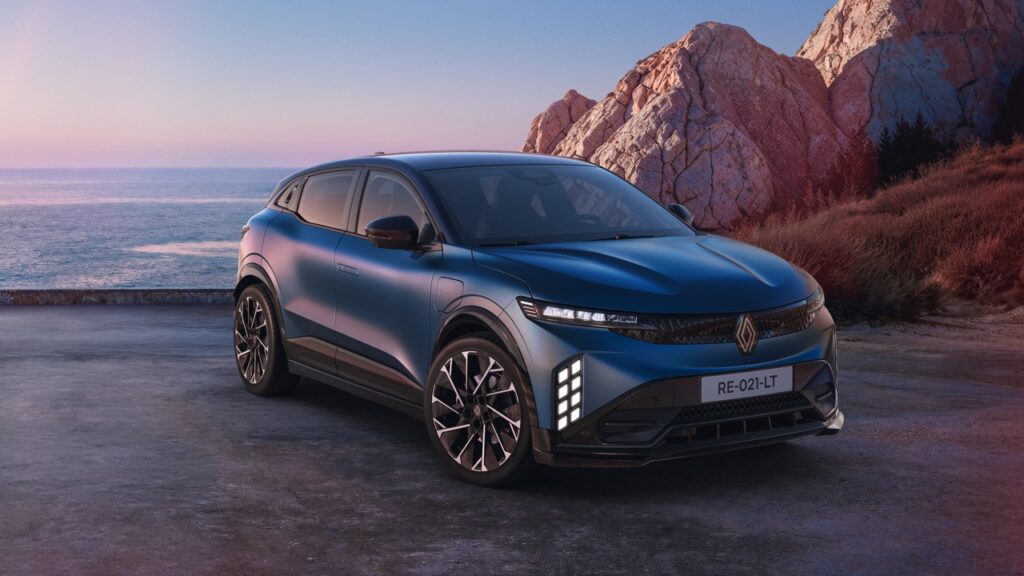 Yeni Renault Megane E-Tech Electric Makyajlandı: İşte 2026 Özellikleri ve Menzili!