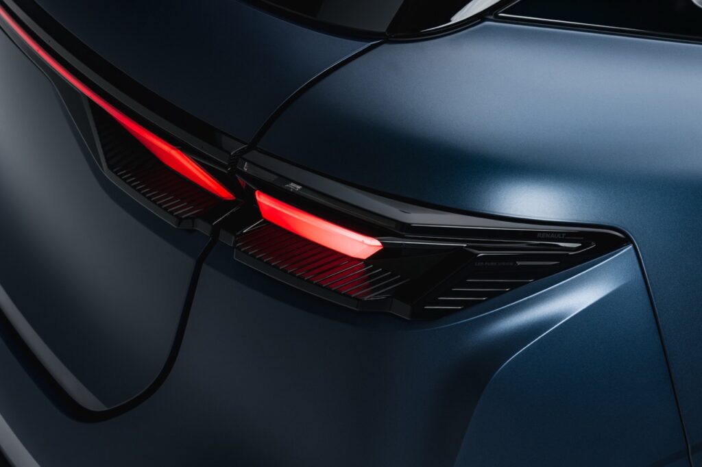 Yeni Renault Megane E-Tech Electric Makyajlandı: İşte 2026 Özellikleri ve Menzili!