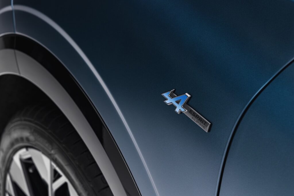 Yeni Renault Megane E-Tech Electric Makyajlandı: İşte 2026 Özellikleri ve Menzili!