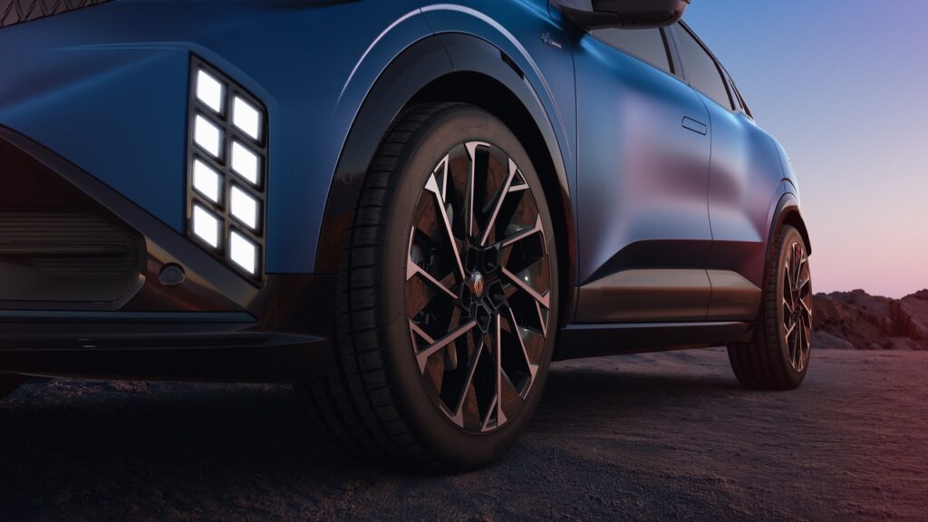 Yeni Renault Megane E-Tech Electric Makyajlandı: İşte 2026 Özellikleri ve Menzili!