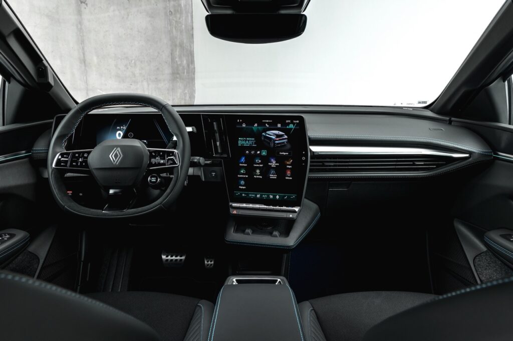 Yeni Renault Megane E-Tech Electric Makyajlandı: İşte 2026 Özellikleri ve Menzili!