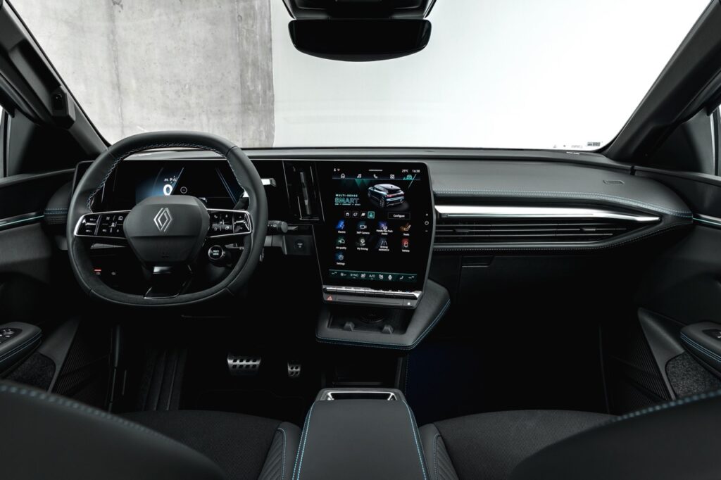 Yeni Renault Megane E-Tech Electric Makyajlandı: İşte 2026 Özellikleri ve Menzili!