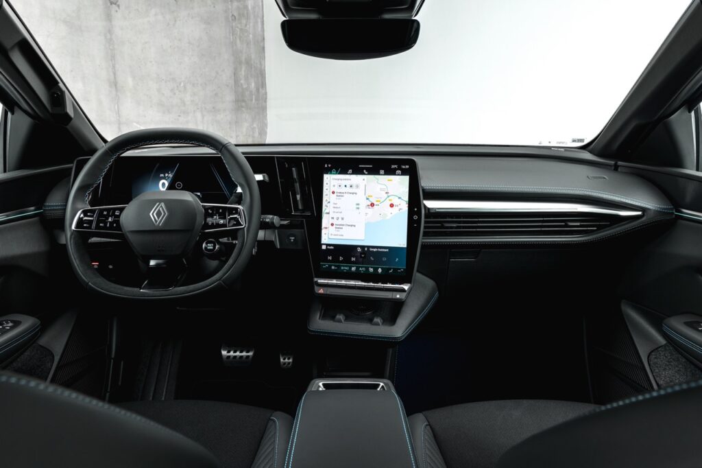 Yeni Renault Megane E-Tech Electric Makyajlandı: İşte 2026 Özellikleri ve Menzili!